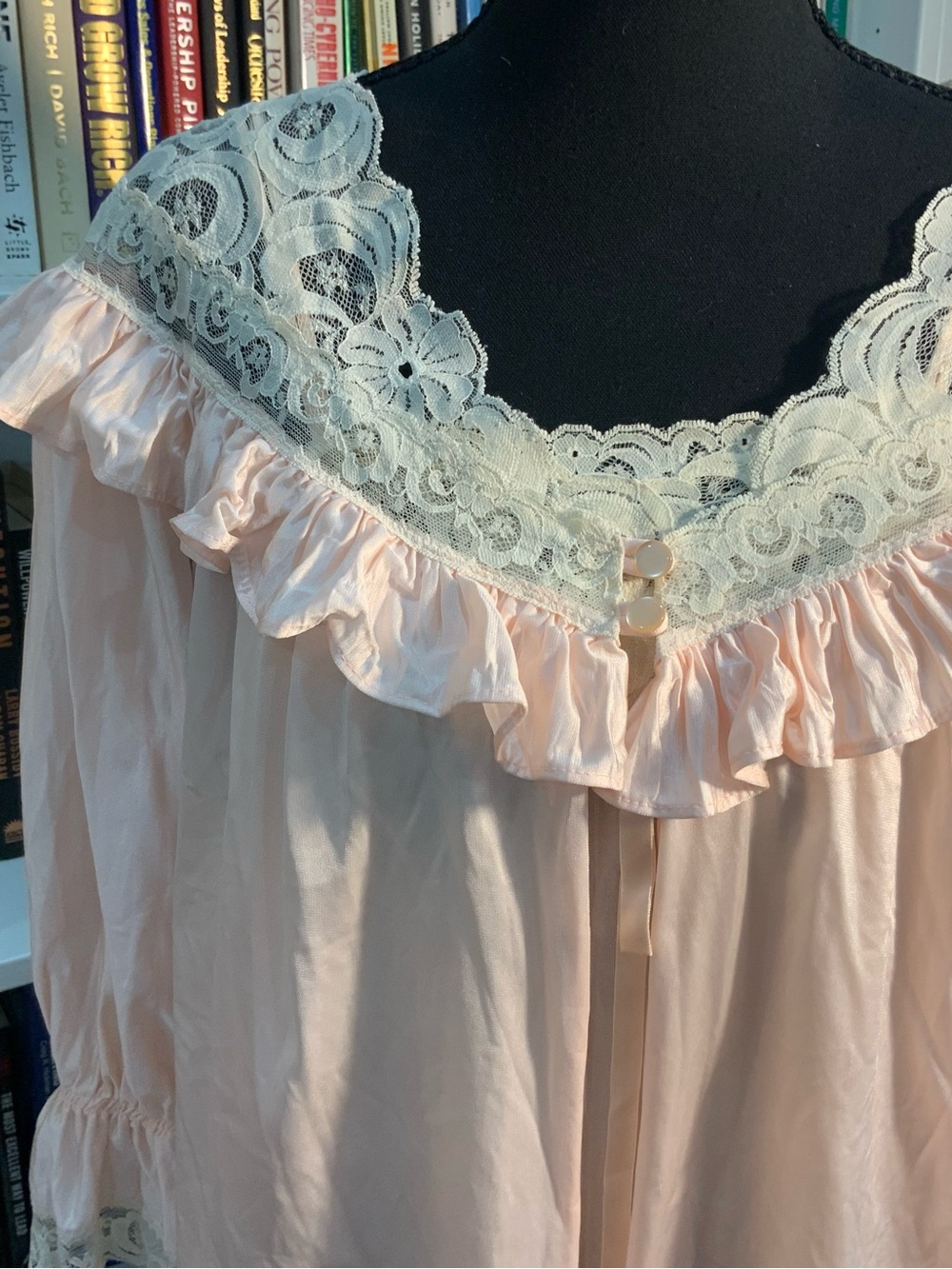 Vintage Amaretta Blush Pink Lace Nightgown & Peignoir Set - Size Medium